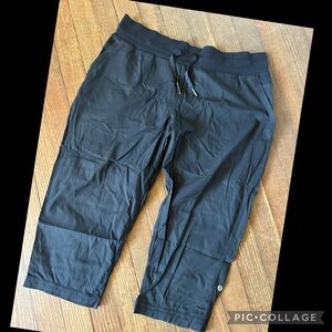 Lululemon Black Cropped Pants